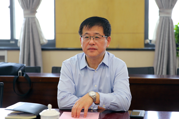 黑龙江龙煤集团副总经理李月宏一行来校交流2.jpg 黑龙江龙煤集团副总经理李月宏一行来校交流2.jpg