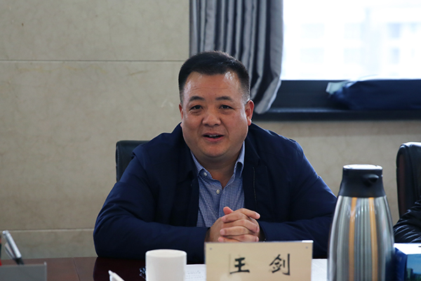 贵州省科学技术厅党组书记、厅长廖飞一行来校调研3.jpg 贵州省科学技术厅党组书记、厅长廖飞一行来校调研3.jpg