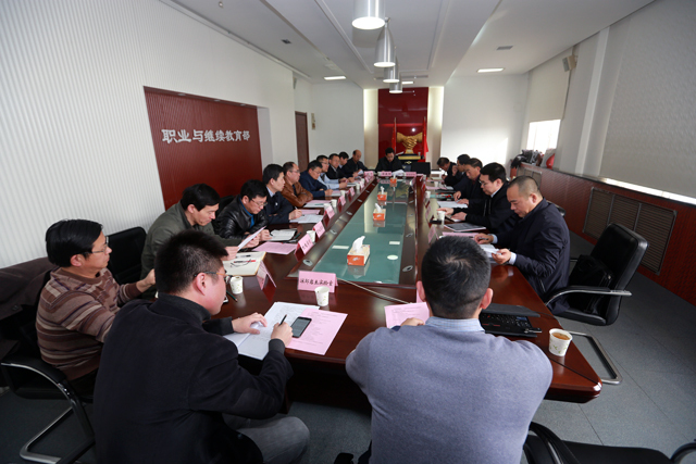 山西焦煤集团总工程师侯水云一行来校交流.jpg 山西焦煤集团总工程师侯水云一行来校交流.jpg